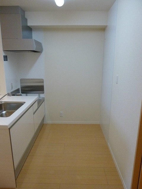 写真は201号室です。（参考） 信越本線/安茂里駅 徒歩7分 2階 築11年