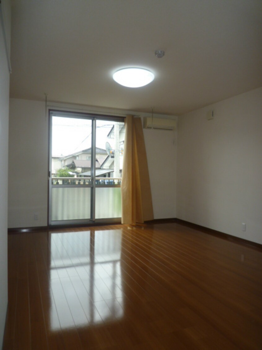※写真は101号室です（反転） クレドール三輪Ｗ棟