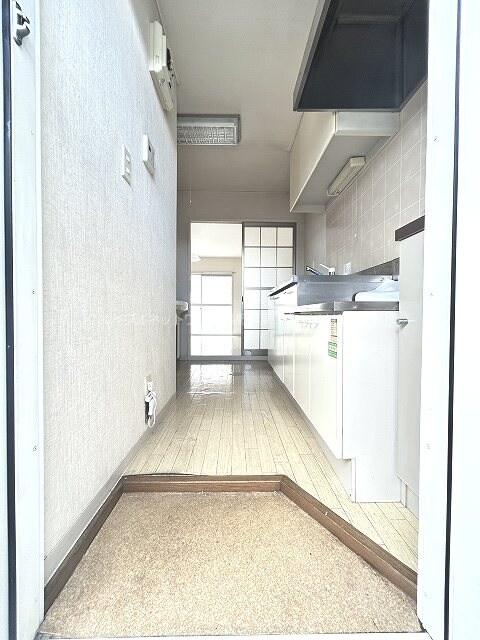 ※写真は201号室のものです。（参考） ハイツサンフローレ