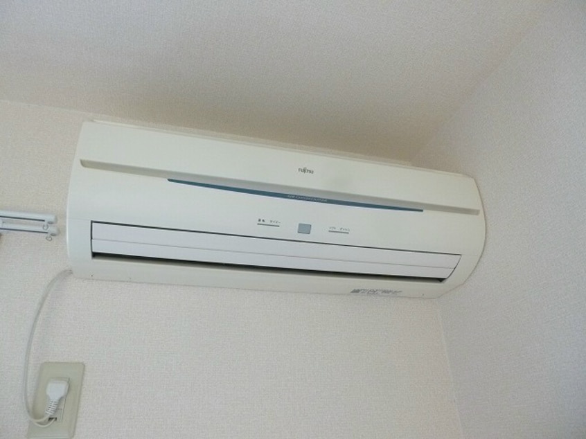 ※写真は202号室です。ご参考下さい。 シャルルアモリＡ棟