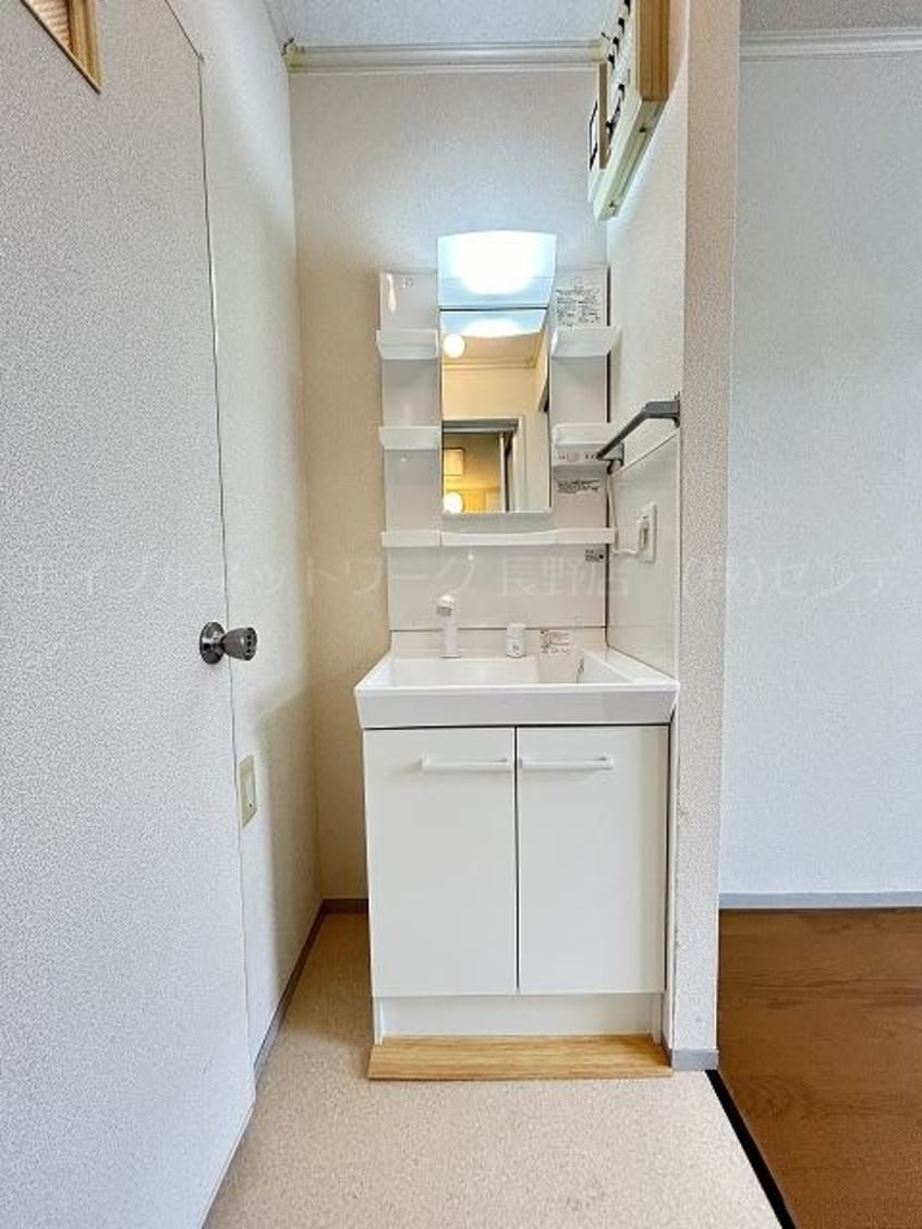 写真は101号室です（参考） パークタウン北長野Ｃ棟