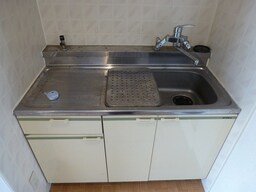 写真は別号室です。