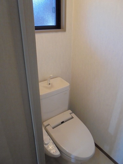 写真は102号室です（参考） エスポワール小池A棟