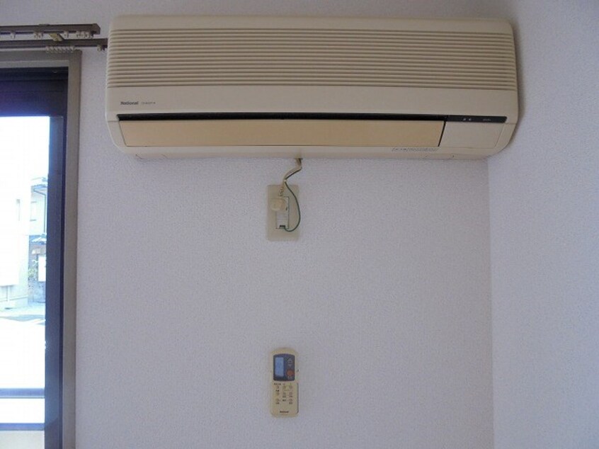 写真は102号室です（参考） エスポワール小池A棟