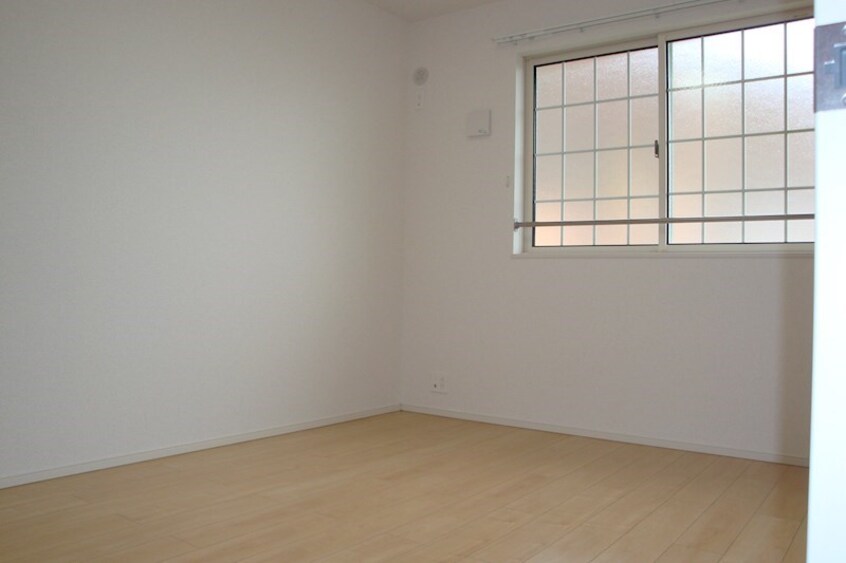 ※写真は別部屋のものです。（参考） クオーレ