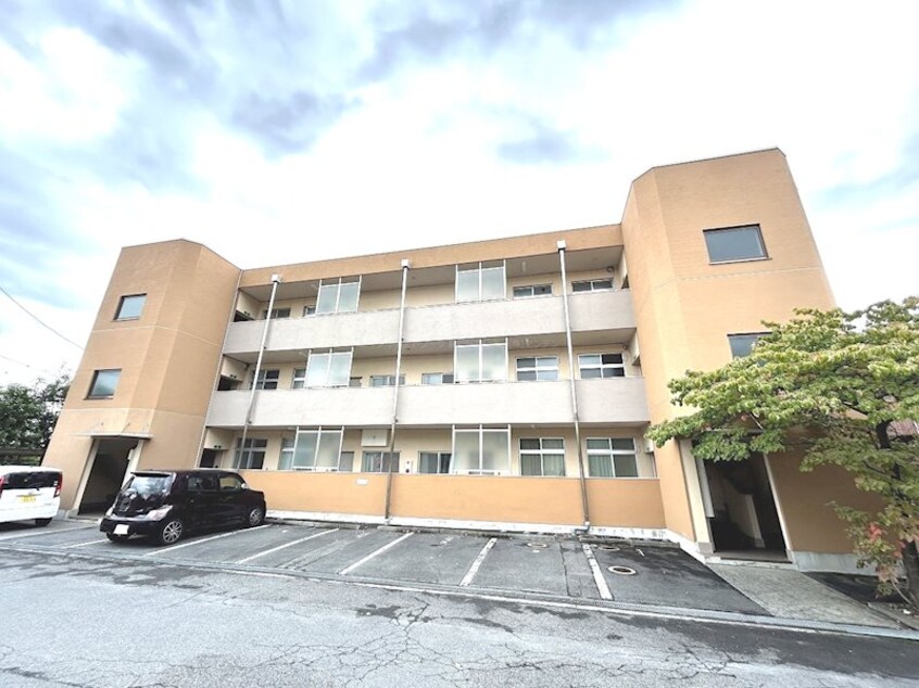  アパルトマン上松