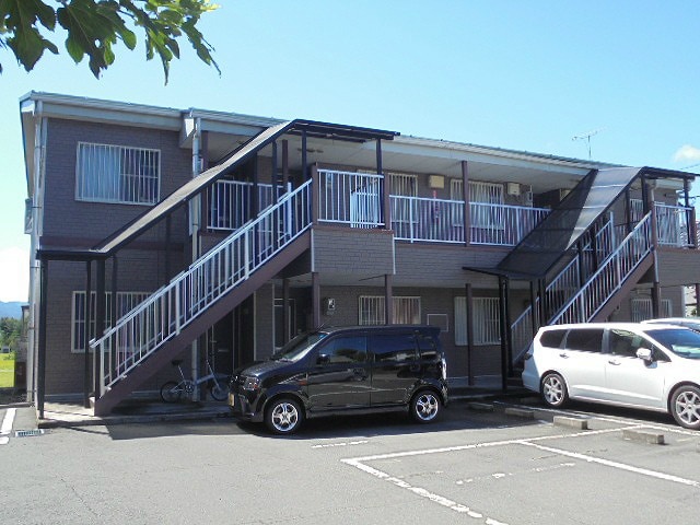  82：屋島線〔須坂駅-長野駅〕/南高田（バス） 2階 築28年