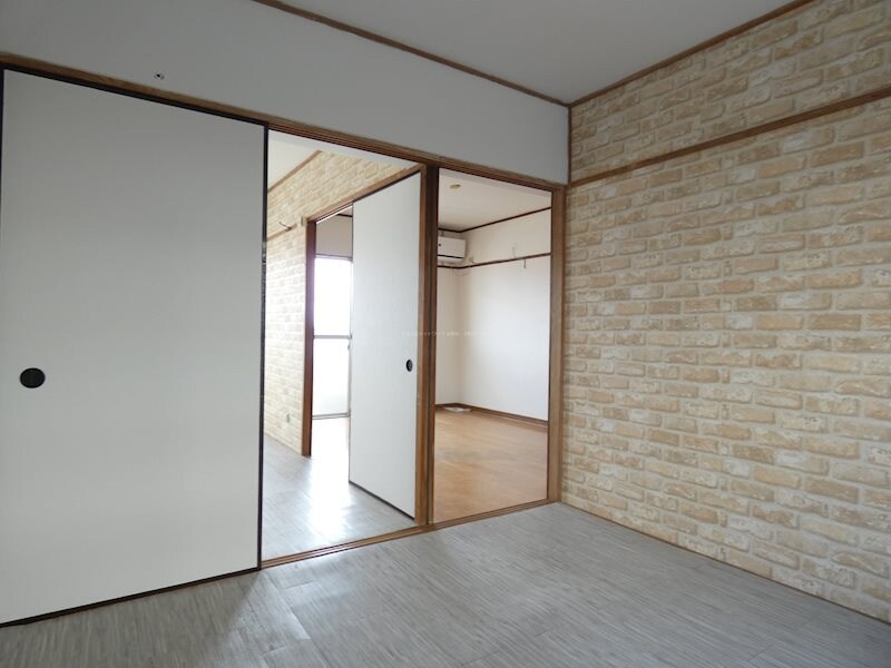 ※写真は別号室です（参考） ヒルトップ長野4号棟