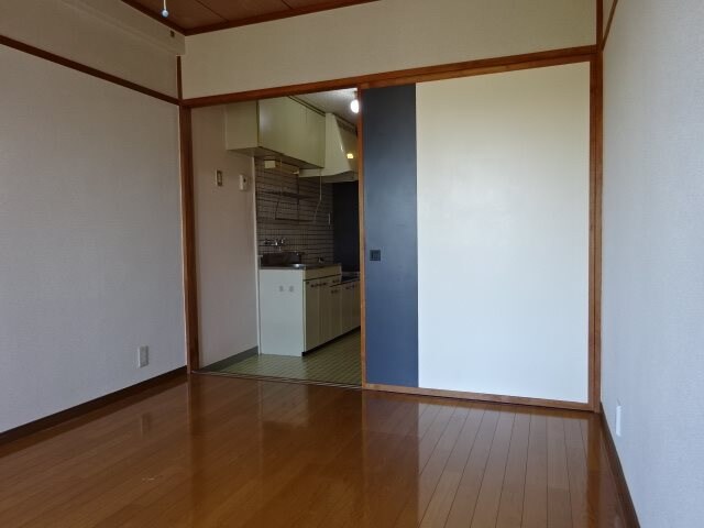 参考（写真は207号室） ドムスミワ東館