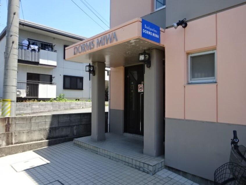  ドムスミワ東館