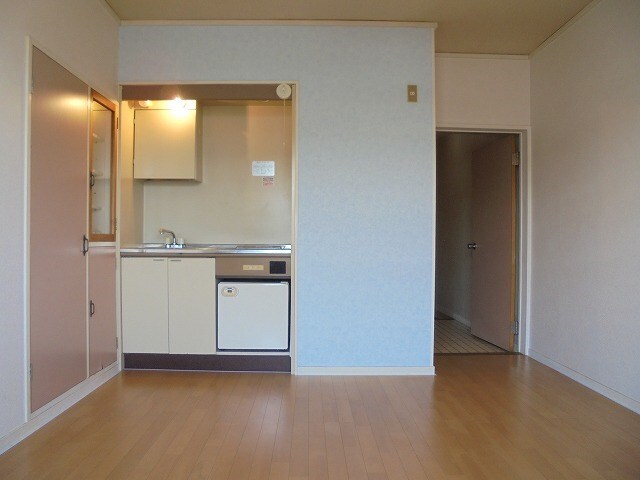 写真は202号室です（参考） 徳間コーポ