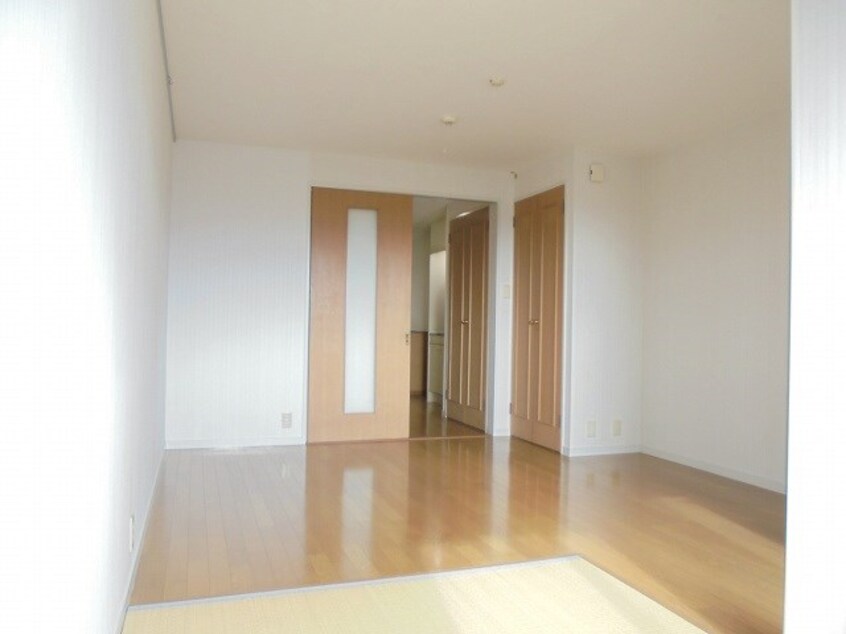 写真は303号室です（参考） ＮＥＷ　ＨＯＵＳＥ・とくなが