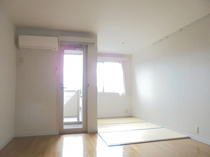 写真は303号室です（参考） ＮＥＷ　ＨＯＵＳＥ・とくなが