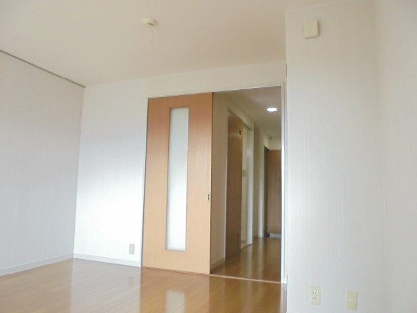 写真は303号室です（参考） ＮＥＷ　ＨＯＵＳＥ・とくなが