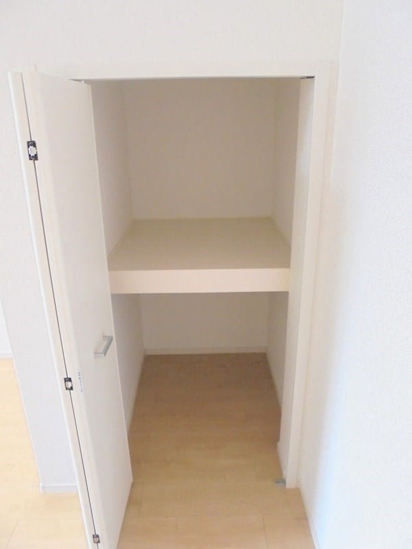 写真は102号室です（参考） エルヴィータ