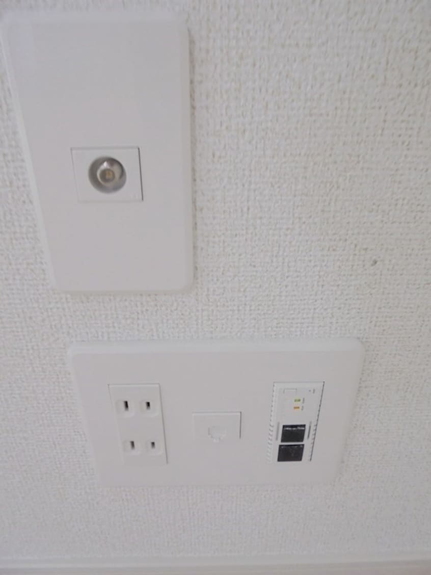 写真は102号室です（参考） エルヴィータ