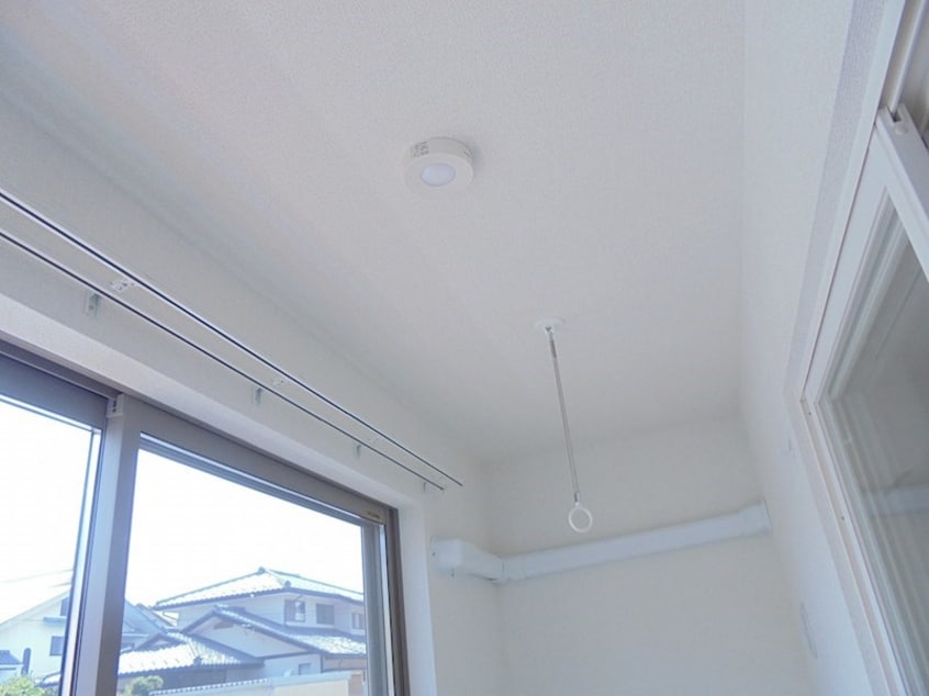 写真は102号室です（参考） エルヴィータ