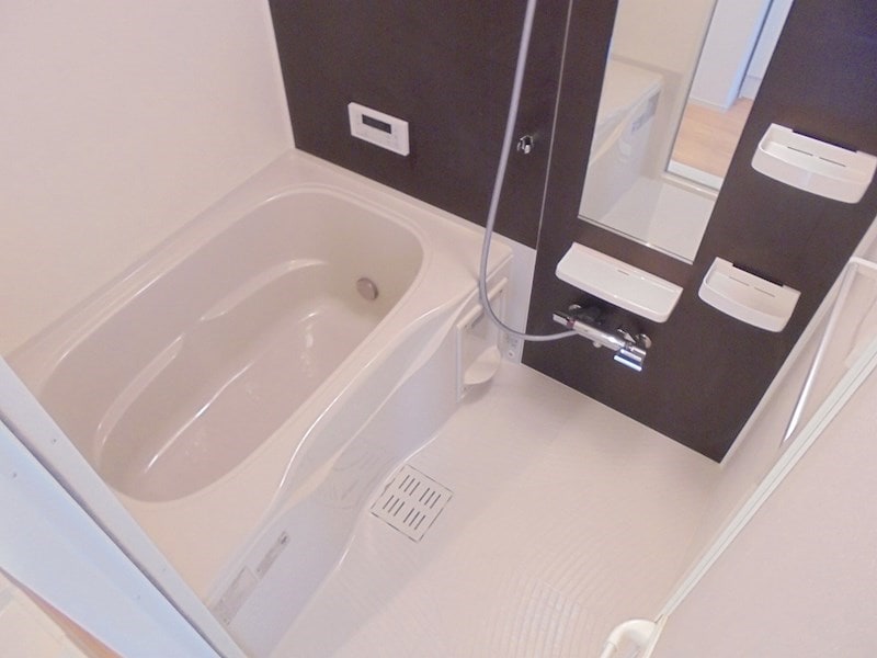 写真は102号室です（参考） エルヴィータ