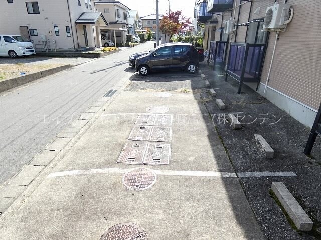 写真は101号室です（参考） 上野ハイツ