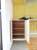 写真は101号室です（参考） 上野ハイツ