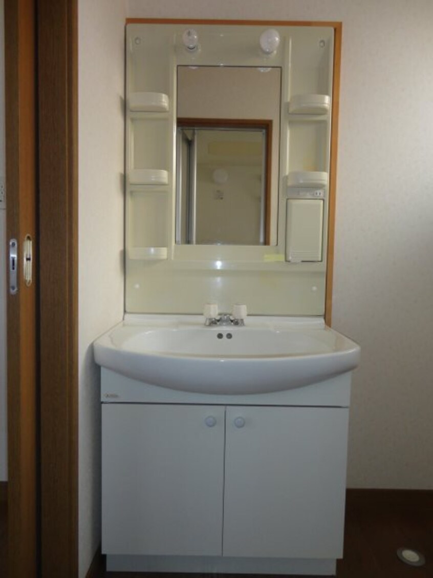  長野電鉄長野線/本郷駅 徒歩6分 1-2階 築28年