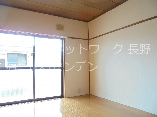 ※写真は別部屋のものです。（参考） 上千田ハイツB棟