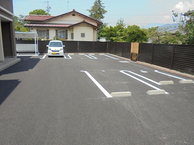  ウイング・コート