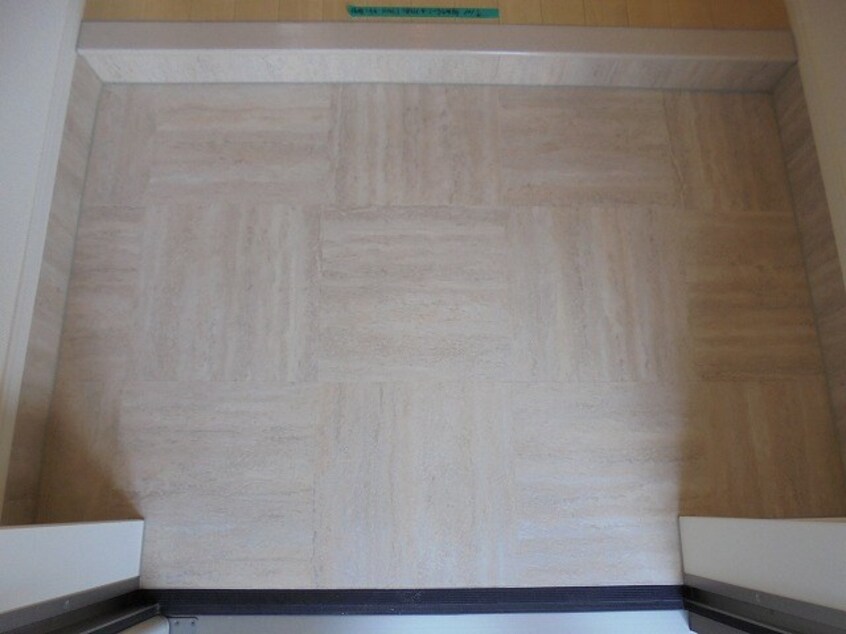 写真は101号室です（参考） ウイング・コート