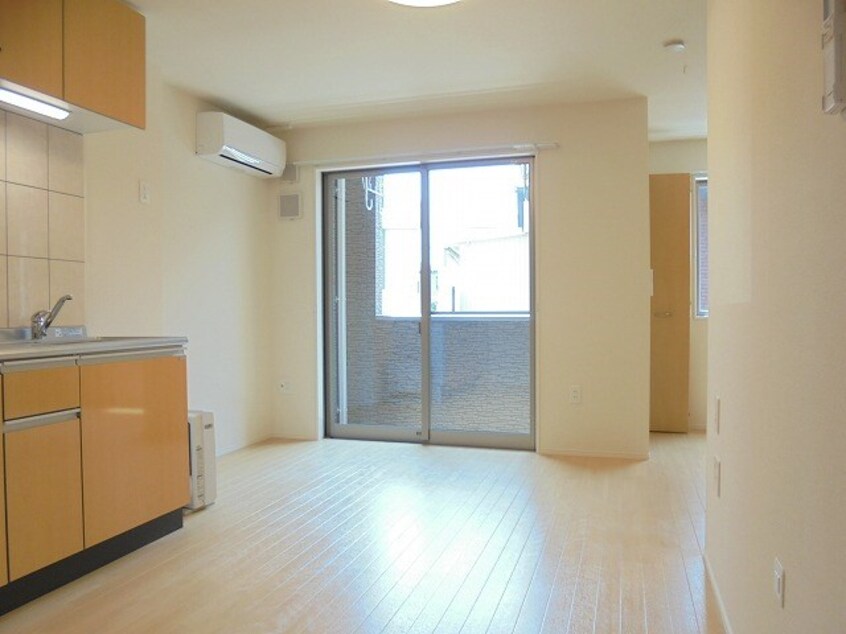 写真は101号室です（参考） ウイング・コート