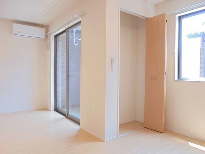 写真は101号室です（参考） ウイング・コート