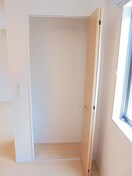 写真は101号室です（参考） ウイング・コート