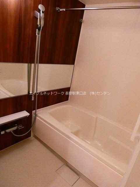  メゾンドモア