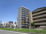 ベルトゥール東口