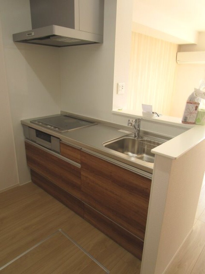 ※写真は105号室のものです。（参考） 長野電鉄長野線/善光寺下駅 徒歩6分 1階 築5年