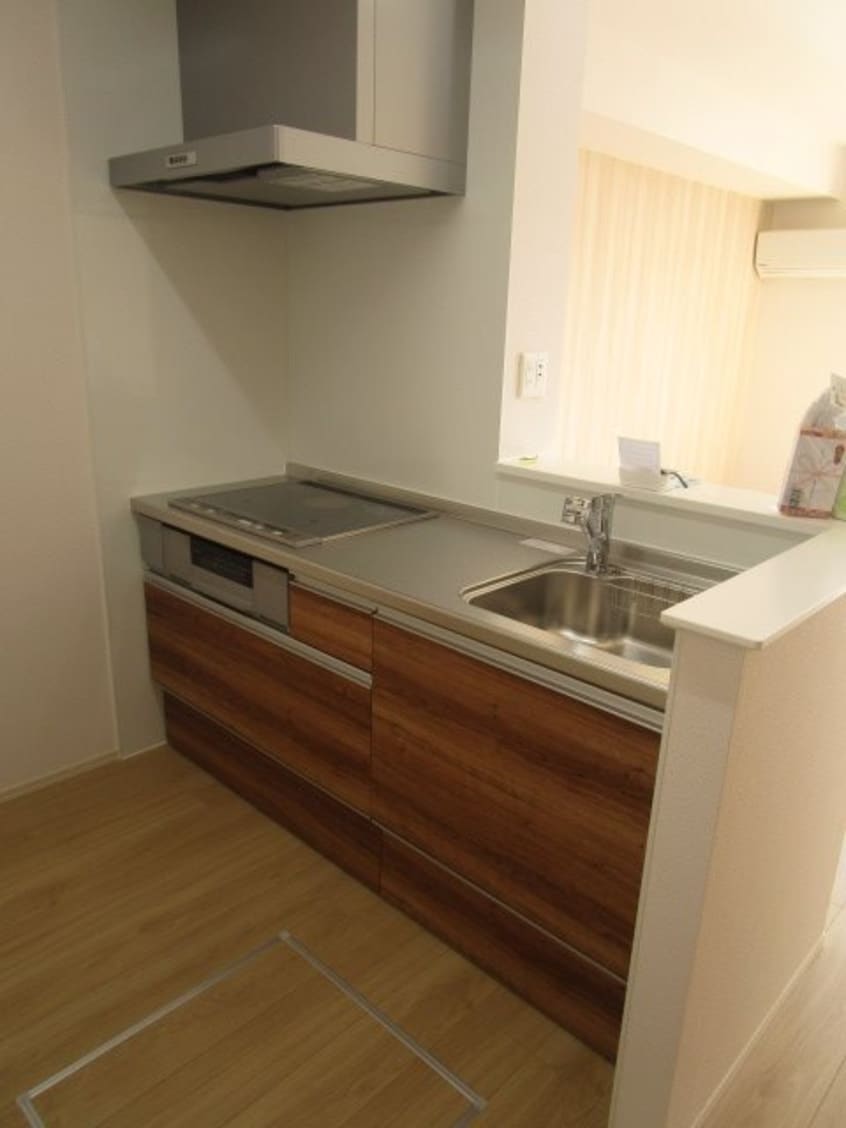 ※写真は105号室のものです。（参考） 長野電鉄長野線/善光寺下駅 徒歩6分 1階 築5年