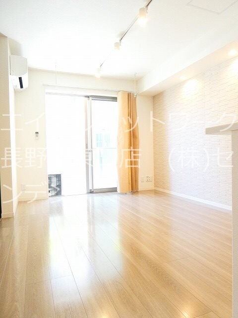 写真は102号室（参考） 信越本線/長野駅 徒歩8分 1階 築6年