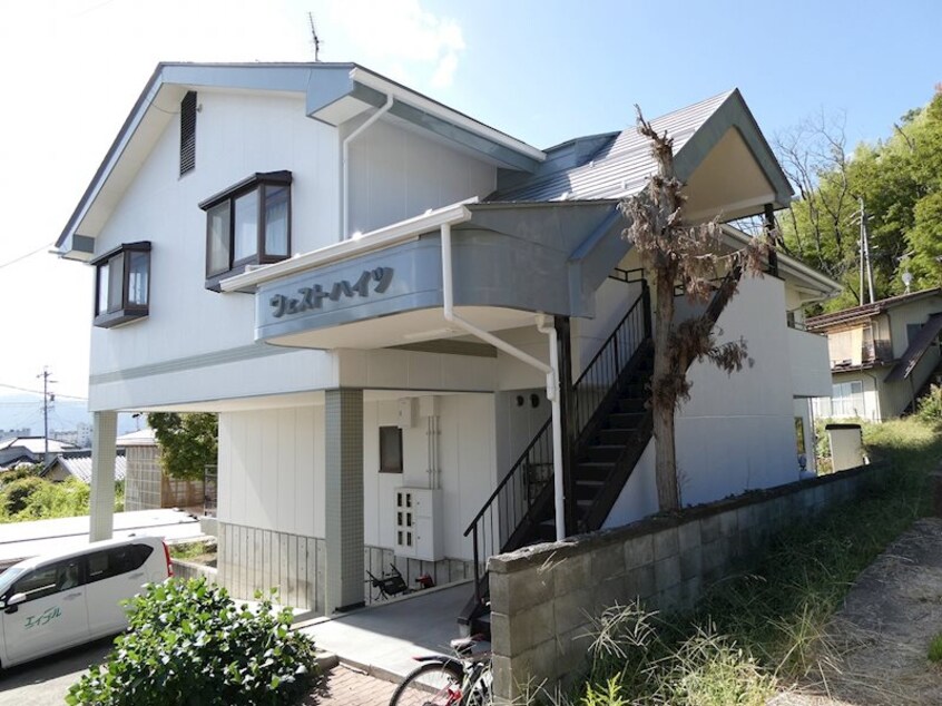  ウエストハイツ