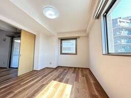 写真は501号室です（参考）