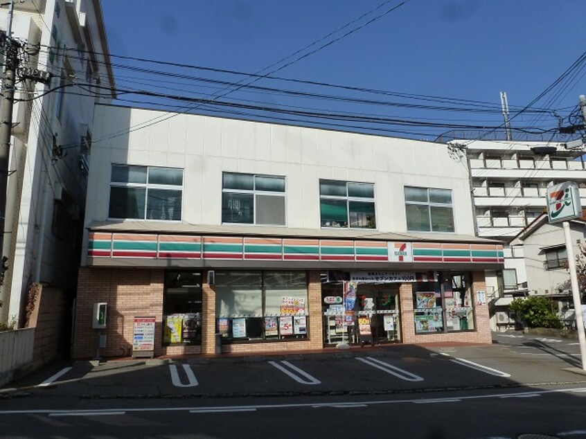 ｾﾌﾞﾝｲﾚﾌﾞﾝ 善光寺下店(コンビニ)まで99m ビル・レスト淀ヶ橋