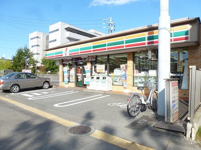 ｾﾌﾞﾝｲﾚﾌﾞﾝ 長野栗田店(コンビニ)まで432m 信越本線/長野駅 徒歩15分 1階 築2年