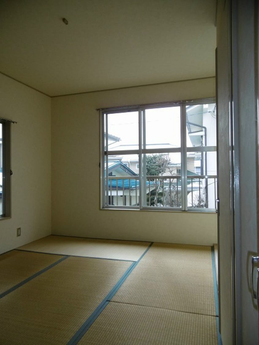 ※写真は別号室です（参考） ハウス深山