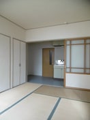 ※写真は別号室です（参考） ハウス深山