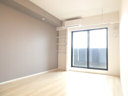 写真は303号室です。（参考）