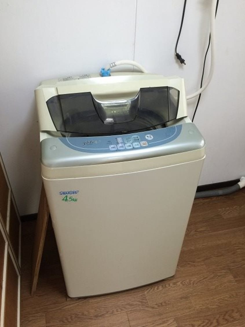 写真は201号室です（参考） コーポラスマツシタ