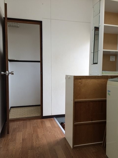 写真は201号室です（参考） コーポラスマツシタ