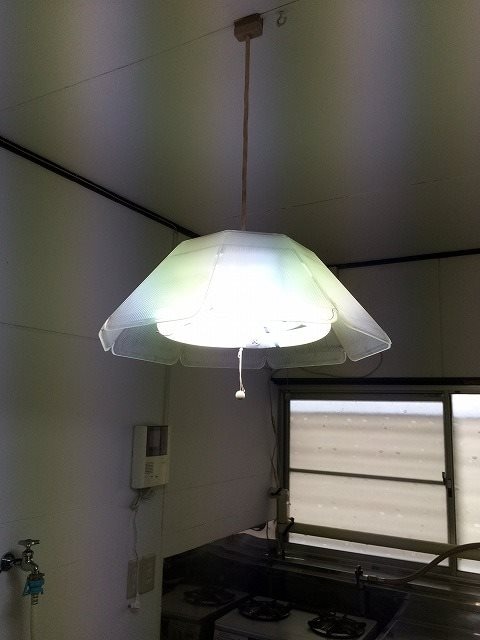 写真は201号室です（参考） コーポラスマツシタ