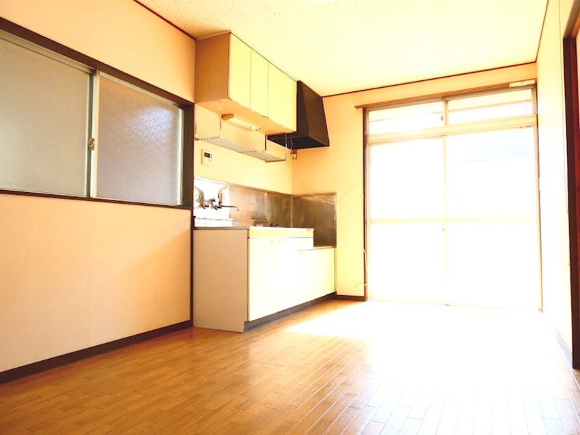  三輪貸家（2階建）