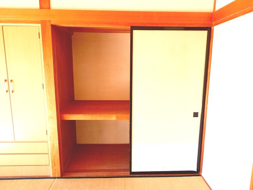  三輪貸家（2階建）
