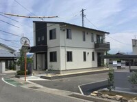 シャーメゾンアカラ