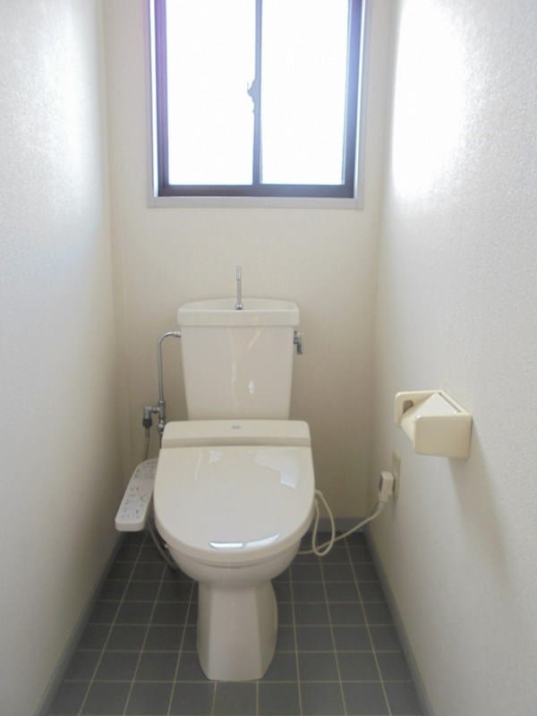 写真は202号室です。（参考） ウインディア村田